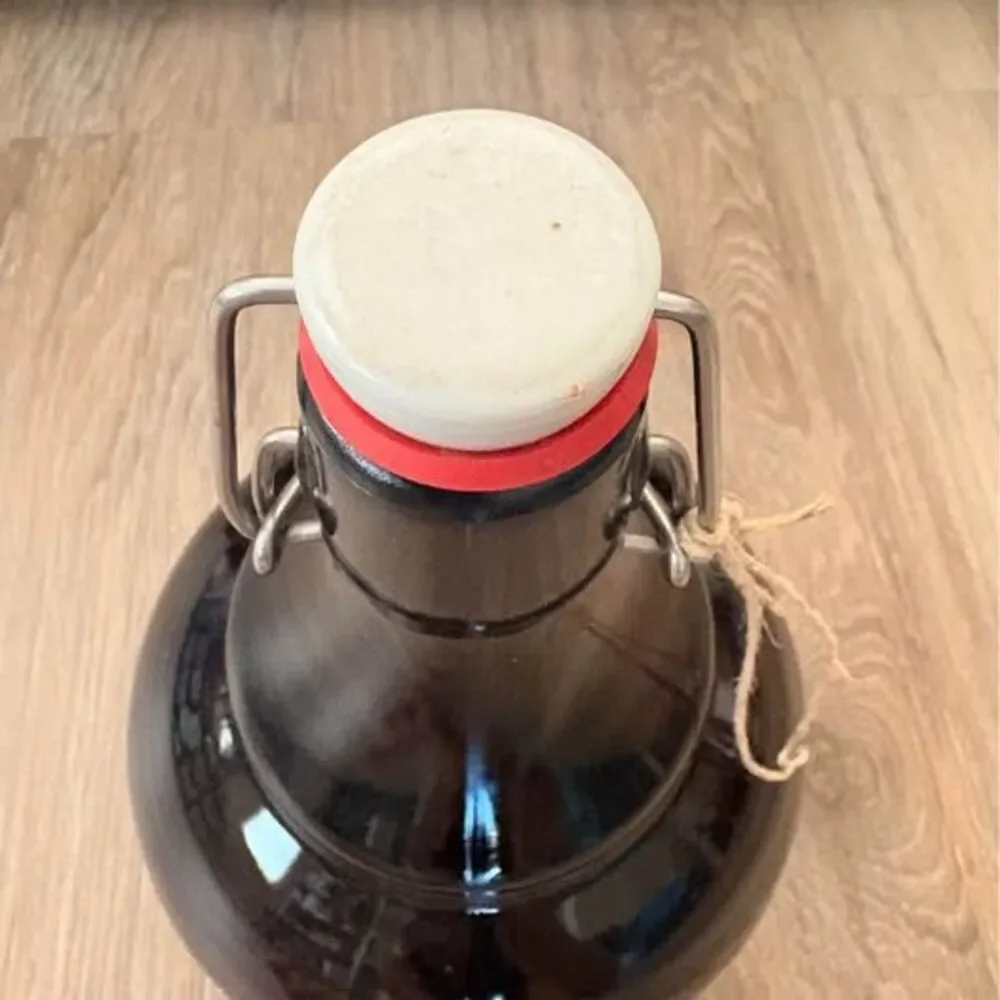 Manzanita Brewing Co. Beer Growler